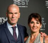 "J'aime bien écrire des petits mots à mon épouse", confie Zinedine Zidane
 
Zinedine Zidane et sa femme Véronique - Les célébrités arrivent à la cérémonie des Trophées Fifa 2018 au Royal Festival Hall à Londres, Royaume Uni, le 25 septembre 2018. © Cyril Moreau/Bestimage