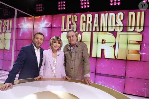 Exclusif - Isabelle Morizet (Karen Cheryl), Bernard Montiel et Philippe Lavil - Enregistrement de l'émission "Les Grands du Rire", présentée par B.Montiel et K.Cheryl (I.Morizet), et diffusée le 5 octobre sur C8. Le 18 décembre 2023 © Cédric Perrin / Bestimage 