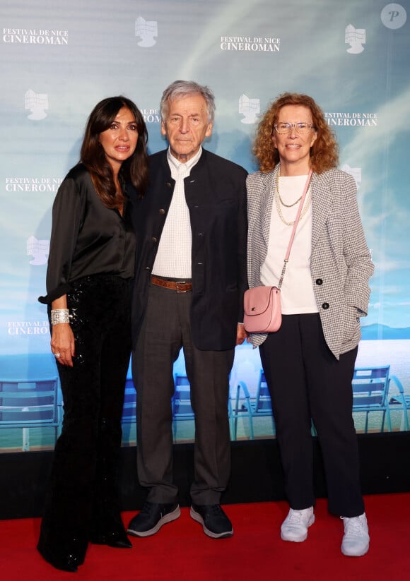 Nathalie Benoin, co-fondatrice du festival, Costa Gravas et sa femme - Arrivées de la soirée de clôture de la 6ème édition du festival Cinéroman à Nice, France, le 5 octobre 2024. © Bebert-Jacovides/Bestimage 