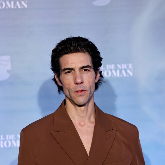 "Si le public aime c'est une chose j'en suis ravi parce que c'est pour ça qu'on fait des films mais si sa famille aurait été quelque peu déçue ou pas contente..."
Tahar Rahim pour le film "Monsieur Aznavour" - Arrivées de la soirée de clôture de la 6ème édition du festival Cinéroman à Nice, France, le 5 octobre 2024. © Bebert-Jacovides/Bestimage 