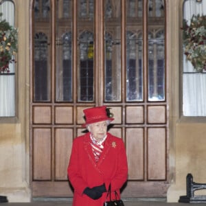 Catherine Kate Middleton, duchesse de Cambridge, le prince William, duc de Cambridge, la reine Elisabeth II d'Angleterre, le prince Charles, prince de Galles, Camilla Parker Bowles, duchesse de Cornouailles - La famille royale se réunit devant le chateau de Windsor pour remercier les membres de l'Armée du Salut et tous les bénévoles qui apportent leur soutien pendant l'épidémie de coronavirus (COVID-19) et à Noël le 8 décembre 2020. 