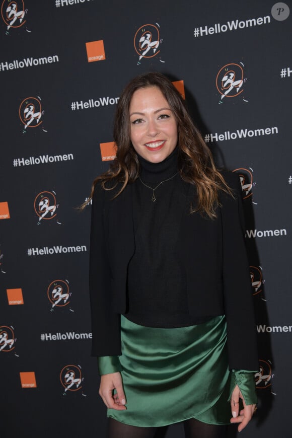 Dounia Coesens - Soirée "Hello Women" avec Orange à l' Elysée Montmartre à Paris le 1er décembre 2021. © Rachid Bellak/Bestimage