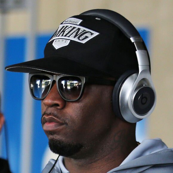 P. Diddy Sean Combs à son arrivée à l'aéroport de Nice. Le chanteur s'est rendu à l'hôtel Majestic à Cannes pour assister à la congrégation du Lions Club le 18/06/2013.