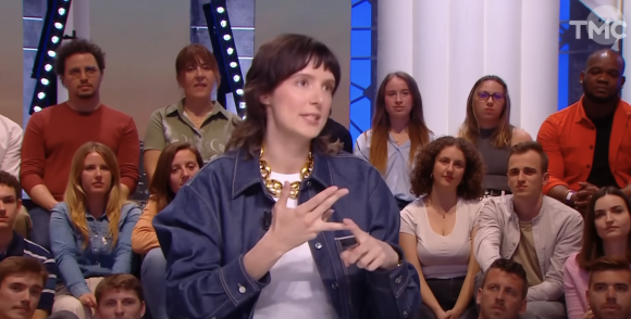 Jessie Inchauspé explique la méthode "Glucose Goddess" sur le plateau de Quotidien en juin 2024.