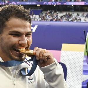 La France remporte la finale en Rugby à 7 après sa victoire face à Fidji (et sa première médaille d'or) lors des Jeux Olympiques (JO) de Paris 2024 le 27 juillet 2024 - Antoine Dupont (France), Celebration of French Team, Mens Rugby Sevens, France vs Fiji, Final during the Olympic Games Paris 2024 