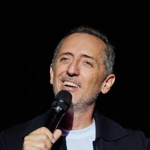 Exclusif - Gad Elmaleh - Show Solidarité Maroc, organisé par G.Elmaleh, R.Bougheraba et R.Frayssinet, au Dôme de Paris. Le 2 octobre 2023. Le show a fait salle comble devant 4000 personnes et a rapporté 435 000 euros. L'intégralité des recettes sera reversée au "fond spécial 126". © Cyril Moreau / Bestimage 