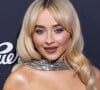 Heureusement, s'il existe des traitements et compléments alimentaires pour lutter contre ce phénomène plutôt désagréable,
Sabrina Carpenter, ses cheveux blonds en font rêver plus d'un.e