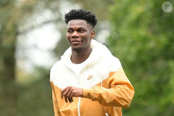 Aurelien Tchouameni (France) - Arrivées des joueurs de l'équipe de France de football au centre de formation et centre National du Football de Clairefontaine-en-Yvelines, France, le 7 octobre 2024. © Federico Pestellini/Panoramic/bestimage