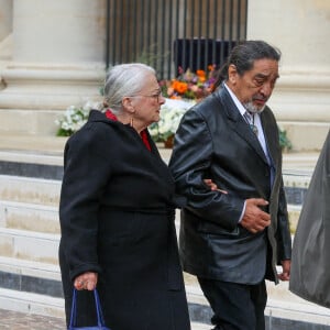 Josiane Balasko et son mari George Aguilar - Obsèques de Michel Blanc en l'église Saint-Eustache à Paris, le 10 octobre 2024. © Moreau / Jacovides / Bestimage 