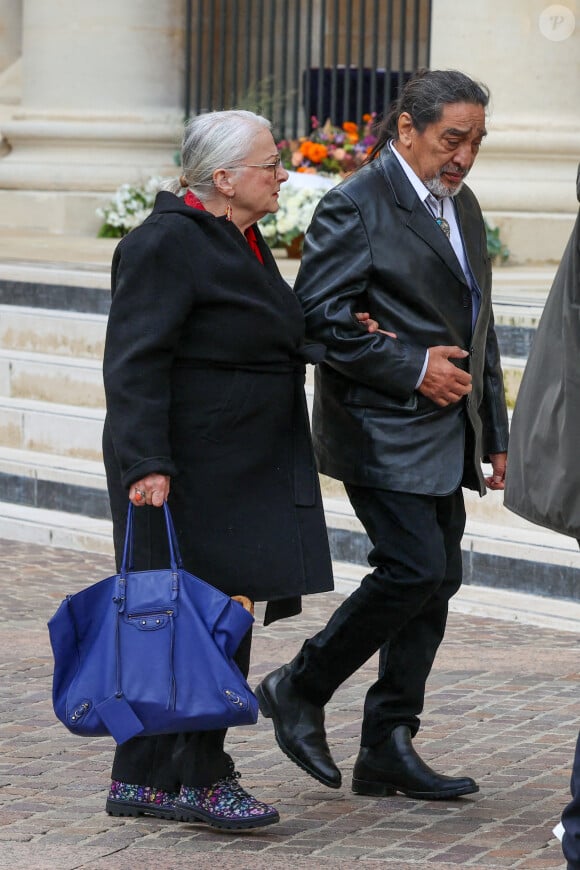 Josiane Balasko et son mari George Aguilar - Obsèques de Michel Blanc en l'église Saint-Eustache à Paris, le 10 octobre 2024. © Moreau / Jacovides / Bestimage 