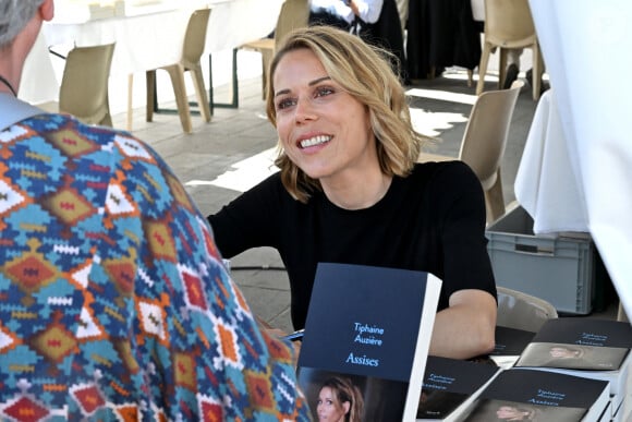 Tiphaine Auzière (pour son livre "Assises"), avocate écrivain et fille de Brigitte Macron, durant la 28ème édition du Festival du Livre de Nice au Jardin Albert 1er. © Bruno Bebert / Bestimage