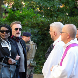 Ramatoulaye Diop, la compagne du défunt, Jean-Paul Rouve - Sortie des Obsèques de Michel Blanc en l'église Saint-Eustache à Paris, le 10 octobre 2024. © Moreau / Jacovides / Bestimage 