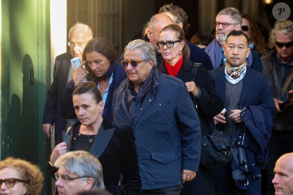 Christian Clavier, Carole Bouquet - Sortie des Obsèques de Michel Blanc en l'église Saint-Eustache à Paris, le 10 octobre 2024. © Moreau / Jacovides / Bestimage 