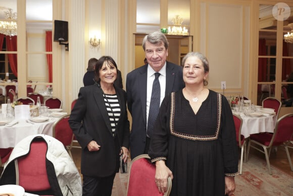 Exclusif - Véronique Morali, Xavier Darcos et sa femme la sénatrice Laure Darcos lors du dîner annuel de la Revue des Deux Mondes à la Maison de l'Amérique Latine à Paris le 8 octobre 2024. © Jack Tribeca / Bestimage