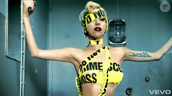 Lady Gaga a invité Beyoncé dans son univers tordu et sexuel, sous la direction du réalisateur Jonas Akerlund, pour le clip de Telephone