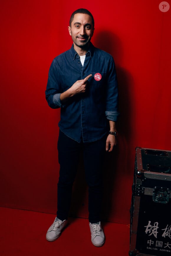 Exclusif - Jimmy Mohamed - Backstage - Enregistrement de l'émission "Tout le monde chante contre le cancer" au Cirque Phénix à Paris, présentée par J.Anthony et E.Gossuin et diffusée le 4 janvier sur W9 © Christophe Clovis / Bestimage