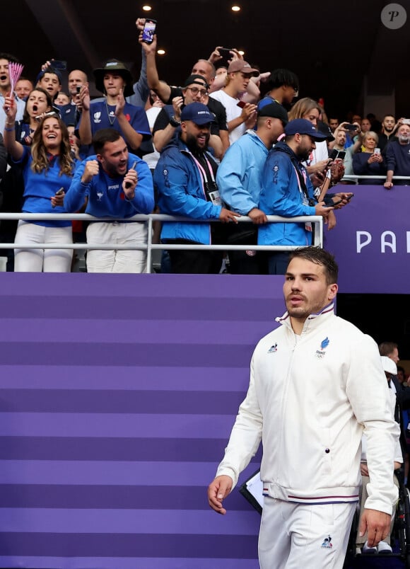 Antoine Dupont - La France remporte la finale en Rugby à 7 après sa victoire face à Fidji (et sa première médaille d'or) lors des Jeux Olympiques (JO) de Paris 2024 au Stade de France à Saint-Denis, Seine Saint-Denis, France, le 27 juillet 2024. © Jacovides-Perusseau/Bestimage