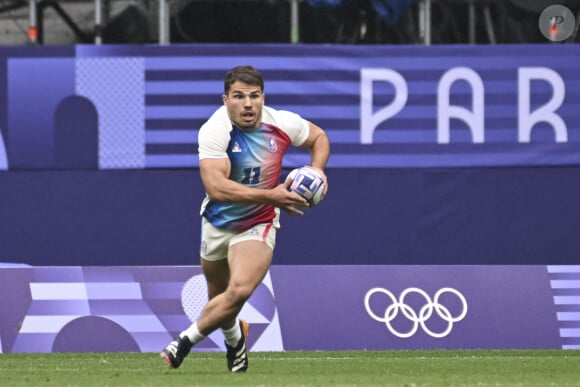 Antoine Dupont - Victoire de la France qui rejoint la finale - Afrique du Sud VS France - Demi Finale - Jeux Olympiques 2024 - au Stade de France le 27 juillet 2024.