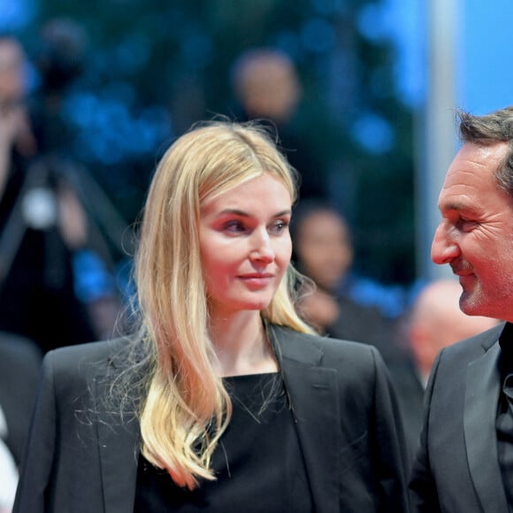 Gilles Lellouche et Alizee Guinochet assistent à la projection de L'Amour Ouf au 77e Festival de Cannes au Palais des Festivals le 23 mai 2024 à Cannes, France. Photo par Franck Castel/ABACAPRESS.COM