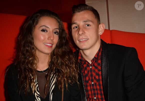 
Lucas Digne et sa femme viennent de devenir parents pour la 3e fois 
Exclusif - Lucas Digne (PSG) et sa compagne Tiziri - Soirée de lancement du jeu vidéo " FIFA " à l'Opéra Garnier Restaurant à Paris.