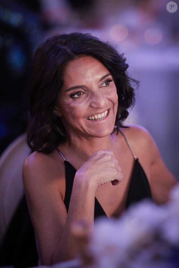 Exclusif - Florence Foresti ( elle a reçu le Global Gift Humanitarian Award en reconnaissance de son engagement exemplaire et de ses actions en faveur des femmes et enfants victimes de violences familiales) - 12ème édition de la soirée Global Gift Gala à l'hôtel Four Seasons George V à Paris le 5 octobre 2024. © Cyril Moreau / Bestimage 