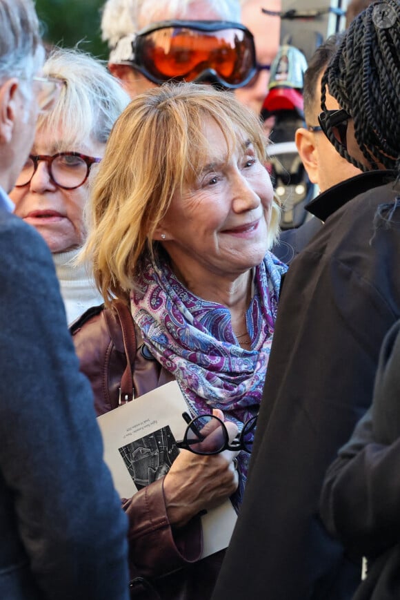 Marie-Anne Chazel, Ramatoulaye Diop, la compagne du défunt - Sortie des Obsèques de Michel Blanc en l'église Saint-Eustache à Paris, le 10 octobre 2024. © Moreau / Jacovides / Bestimage  Funeral of Michel Blanc at the Saint-Eustache church in Paris, October 10, 2024. 