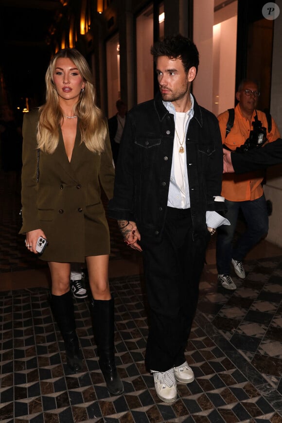 Liam Payne et Kate Cassidy quittent leur hôtel pendant la semaine de la mode à Paris, Paris, France, le 2 octobre 2023.