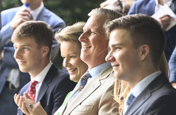 Le prince Emmanuel de Belgique, la reine Mathilde et le roi Philippe de Belgique, le prince Gabriel de Belgique - Garden Party du 10ème anniversaire de règne du roi Philippe de Belgique au domaine Royal de Laeken à Bruxelles (Belgique), le 13 mai 2023.