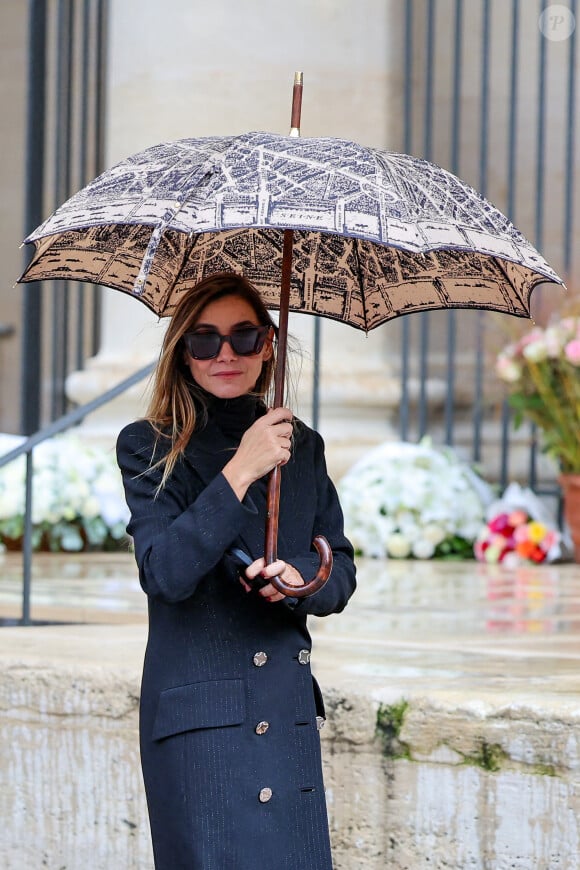 Elle a effectué un stage à la Galerie Thaddaeus Ropac et a également suivi un enseignement à New York dans le légendaire Lee Strasberg Theatre and Film Institute. 
Clotilde Courau - Obsèques de Michel Blanc en l'église Saint-Eustache à Paris, le 10 octobre 2024. © Moreau / Jacovides / Bestimage 