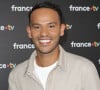 Mohamed Bouhafsi, chroniqueur dans l'émission "C à vous", a reçu une distinction de taille : l'insigne de chevalier de l'ordre national du Mérite...
Mohamed Bouhafsi au photocall de la conférence de presse de rentrée de France Télévisions à Paris, France, le 4 septembre 2024. © Coadic Guirec/Bestimage  France TV Press Presentation in Paris, France, on September 4th, 2024.