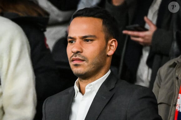 Mohamed Bouhafsi - Célébrités dans les tribunes lors du match de football du PSG face à Montpellier au Parc des Princes à Paris le 03 Novembre 2023. © Matthieu Mirville/Bestimage  Celebs attending in the stands during the PSG football match against Montpellier at the Parc des Princes in Paris on November 03, 2023.