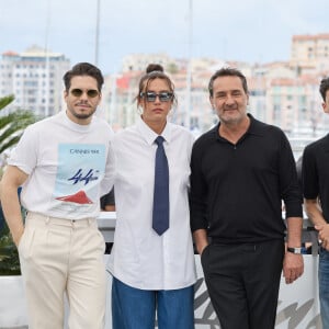 François Civil, Adèle Exarchopoulos, Gilles Lellouche, Malik Frikah et Mallory Wanecque - Photocall du film "L'Amour Ouf" (Beating Hearts / Compétition) lors du 77ème Festival International du Film de Cannes, le 24 mai 2024. © Moreau / Jacovides / Bestimage 