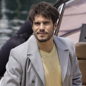 François Civil est un homme heureux !
François Civil - Arrivées au défilé de mode Jacquemus Cruise "La Casa" à la Casa Malaparte à Capri, Italie  © Borde-Da Silva/Bestimage 