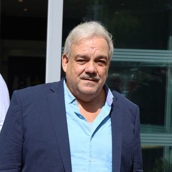 Découvrez de quel endroit parle t-on
Exclusif - Didier Bourdon - Les célébrités quittent les studios de RTL à Neuilly-sur-Seine, le 2 septembre 2024. 