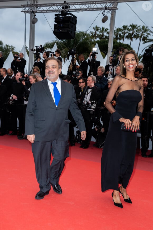 Didier Bourdon et sa femme Marie-Sandra - Montée des marches du film "Douleur et Gloire" lors du 72ème Festival International du Film de Cannes. Le 17 mai 2019 © Borde / Bestimage 