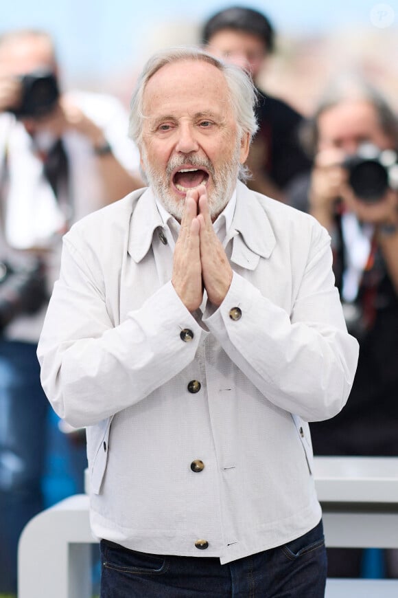 Gros coup de gueule de Fabrice Luchini en plein Paris
Fabrice Luchini - Photocall du film "Marcello Mio" (Compétition) lors du 77ème Festival International du Film de Cannes (14 - 25 mai 2024), le 22 mai 2024. © Moreau / Jacovides / Bestimage 