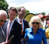 Ils ont pris part à plusieurs visites depuis leur arrivée mais l'un des événements auxquels ils ont participé risque de marquer les esprits. 
Le roi Charles III d'Angleterre et Camilla Parker Bowles, reine consort d'Angleterre, participent au barbecue communautaire à Sydney, le 22 octobre 2024.