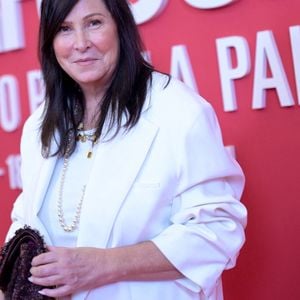 Pas du tout médiatisée, Lola suit un parcours très différent de celui de ses parents.
Evelyne Thomas au photocall du "concerto pour la paix" de Omar Harfouch au Théâtre des Champs-Elysées à Paris le 18 septembre 2024. © Rachid Bellak / Bestimage