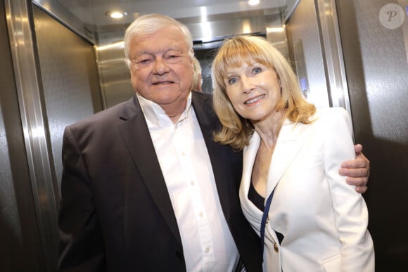 L'animateur Fabrice ( François Simon-Bessy) avec sa femme Michelle en marge de l'enregistrement de l'émission "Chez Jordan" à Paris, France, le 16 mai 2023. © Cédric Perrin/Bestimage