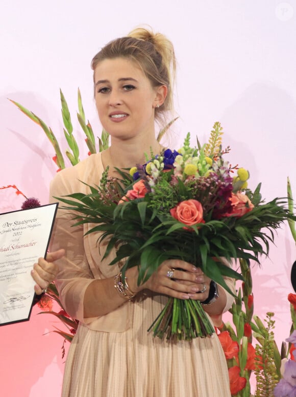 Gina Schumacher s'est mariée à Majorque le 28 septembre 2024
Gina Schumacher - Attribution du prix d'État de l'État de Rhénanie du Nord-Westphalie à Michael Schumacher à Motorworld à Cologne, Allemagne