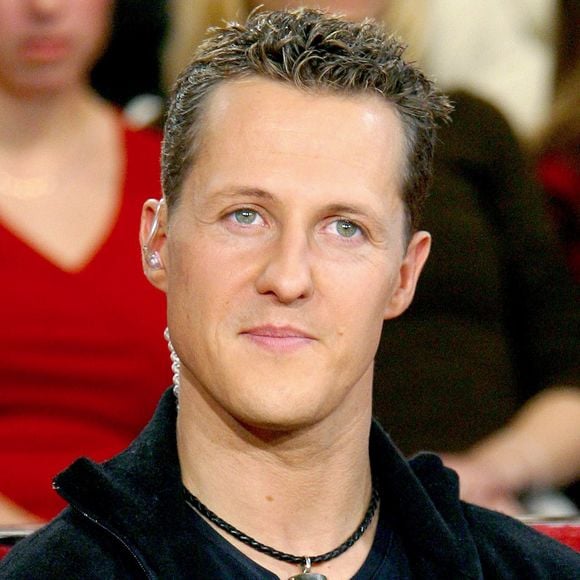 Cependant, la jeune mariée a récemment pris une décision qui a ulcéré l'ancien manager de Michael Schumacher
Michael Schumacher sur le plateau de Vivement Dimanche.