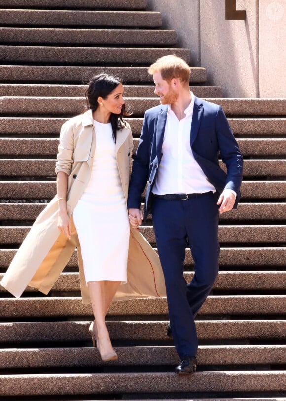 Le prince Harry, duc de Sussex et sa femme Meghan Markle, duchesse de Sussex (enceinte) arrivent à l'opéra de Sydney le premier jour de leur première tournée officielle en Australie, le 16 octobre 2018. 