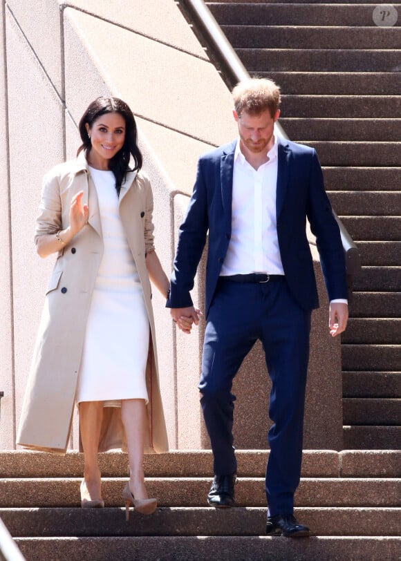 Le prince Harry, duc de Sussex et sa femme Meghan Markle, duchesse de Sussex (enceinte) arrivent à l'opéra de Sydney le premier jour de leur première tournée officielle en Australie, le 16 octobre 2018. 