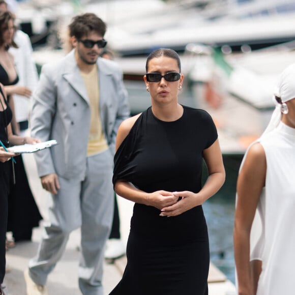 François Civil et Adèle Exarchopoulos - Arrivées au défilé de mode Jacquemus Cruise "La casa" à la Casa Malaparte à Capri. Le 10 juin 2024 © Tiziano Da Silva-Olivier Borde / Bestimage 