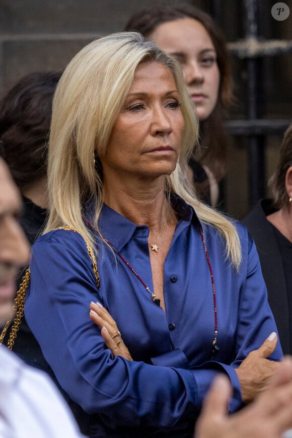 Nathalie Tardivel - Sorties - Obsèques de Jean-Paul Belmondo en l'église Saint-Germain-des-Prés, à Paris le 10 septembre 2021. © Cyril Moreau / Bestimage 