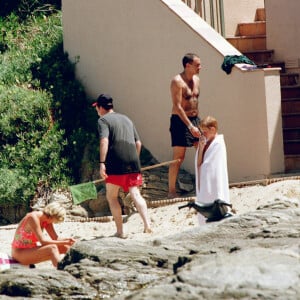 Archives - Les premières photos de Dodi Al-Fayed et de la princesse Diana, lors de leurs vacances à St-Tropez. 