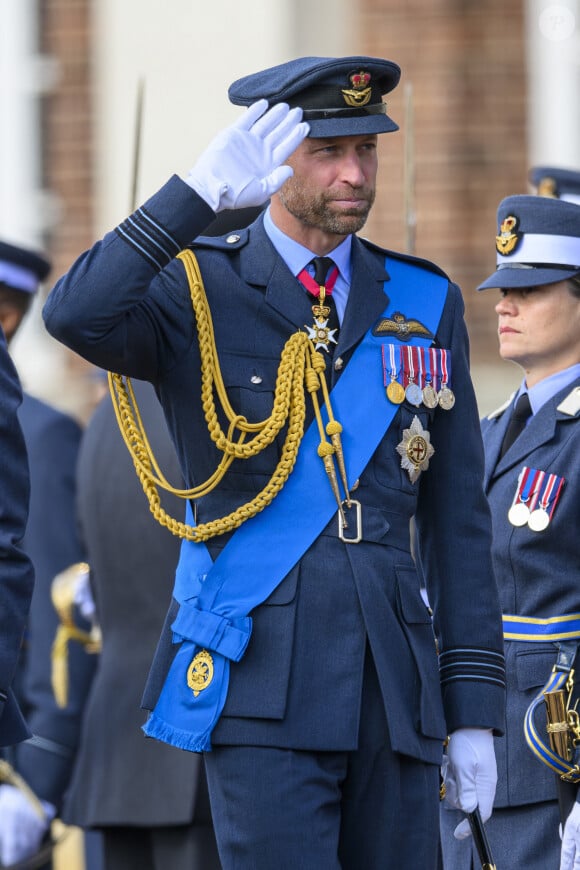 Le prince William, prince de Galles, assiste au défilé du souverain au nom de sa majesté le roi d'Angleterre au Royal Air Force College de Cranwell, Royaume Uni, le 12 septembre 2024. © Cover Images via ZUMA Press/Bestimage 