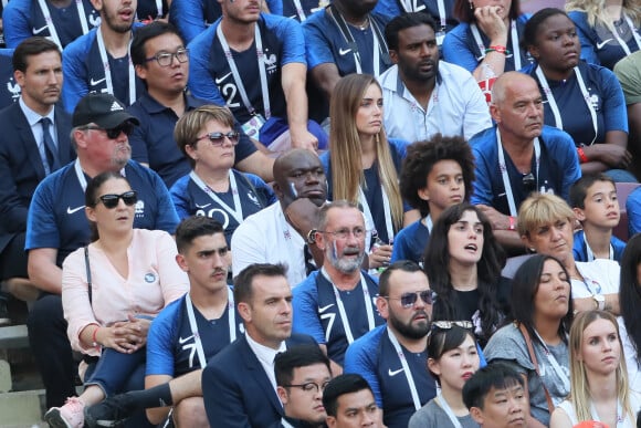 Charlotte Pirroni (compagne de Florian Thauvin), Fayza Lamari (mère de Kylian Mbappé), Wilfried (Wilfrid) Mbappé (père de Kylian Mbappé), Ethan Mbappé (frère de Kylian Mbappé), Théo Griezmann (frère d'Antoine Griezmann), Alain Griezmann (père d'Antoine Griezmann), Maud Griezmann (soeur d'Antoine Griezmann) et Isabelle Griezmann (mère d'Antoine Griezmann) dans les tribunes lors du match de coupe du monde opposant la France au Danemark au stade Loujniki à Moscou, Russia, le 26 juin 2018. Le match s'est terminé par un match nul 0-0. © Cyril Moreau/Bestimage 