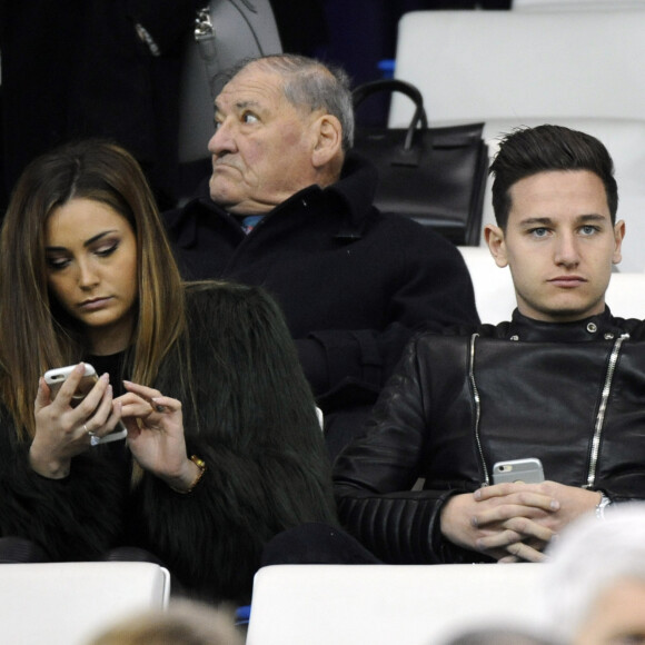 Charlotte Pirroni (Miss Côte d'Azur 2014) et 2ème Dauphine de l'élection Miss France 2015 avec son compagnon Florian Thauvin, joueur Marseillais dans les tribunes lors du match Marseille-PSG, PSG remporte le match 2 à 1, à Marseille le 7 février 2016. © Eric Etten/Bestimage 