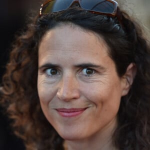 Mazarine Pingeot - Montée des marches du film "Mal de pierres" lors du 69ème Festival International du Film de Cannes. Le 15 mai 2016. ©Giancarlo Gorassini/Bestimage 